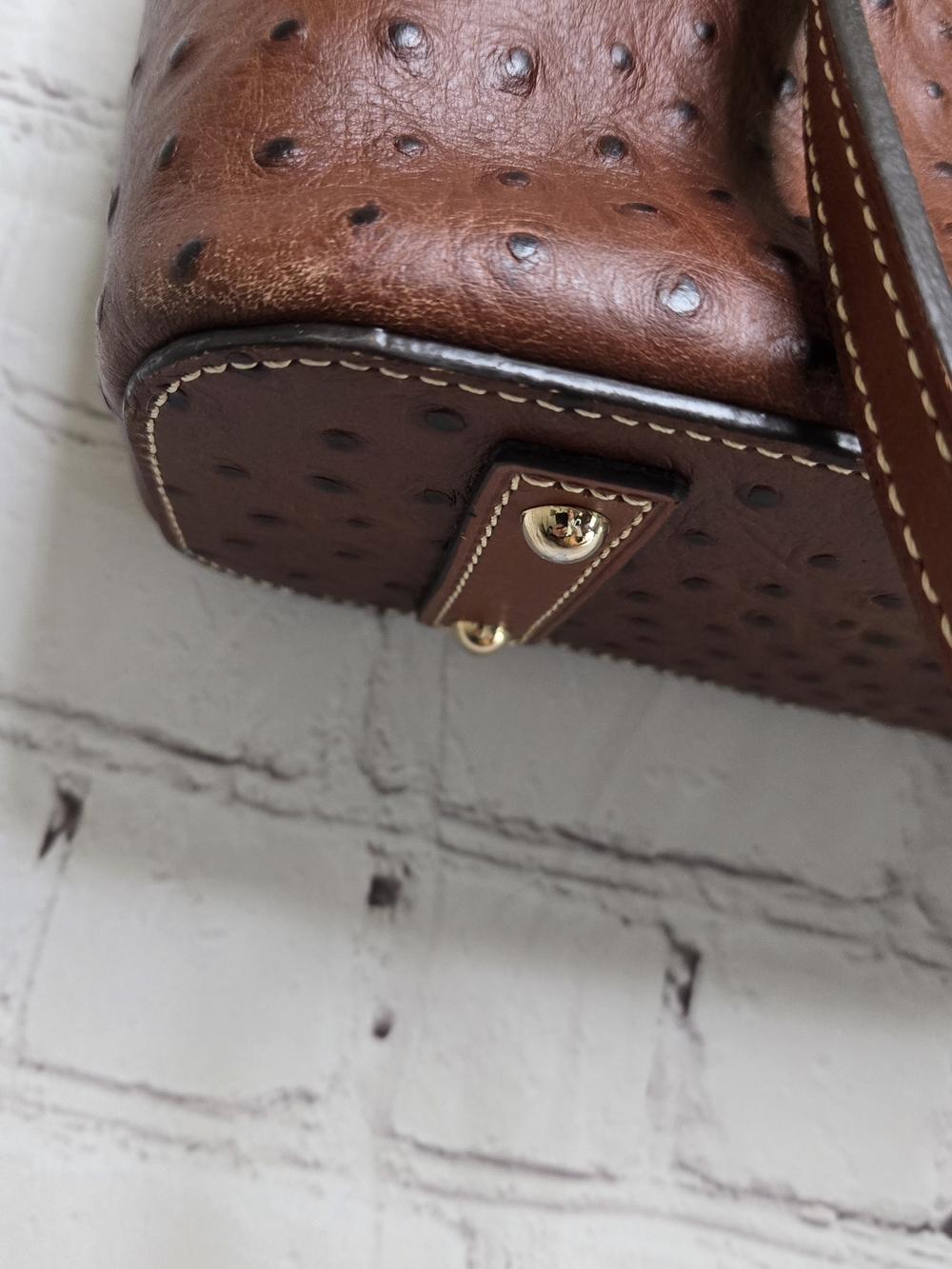 Dooney & Bourke Ostrich Embossed Leather Tote Bag Brown Shoulder Bag - Picture 3 of 8